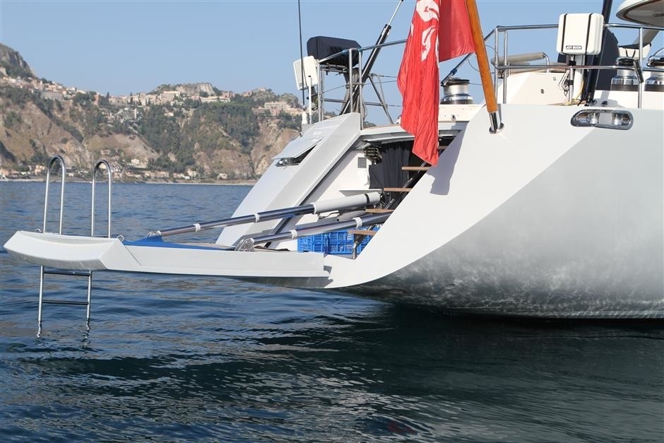 The 32m Yacht SILVER LINING