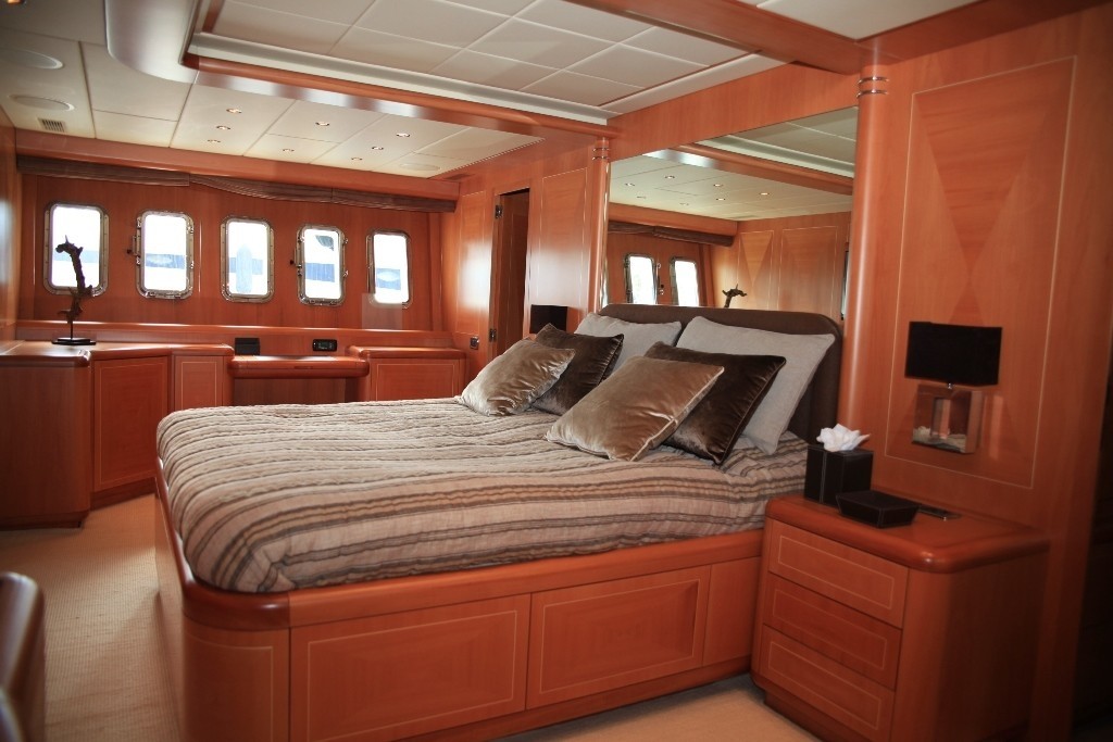 The 32m Yacht THE STORM 1