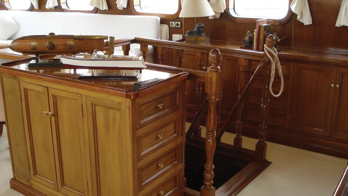 The 33m Yacht SOUTHERN CROSS