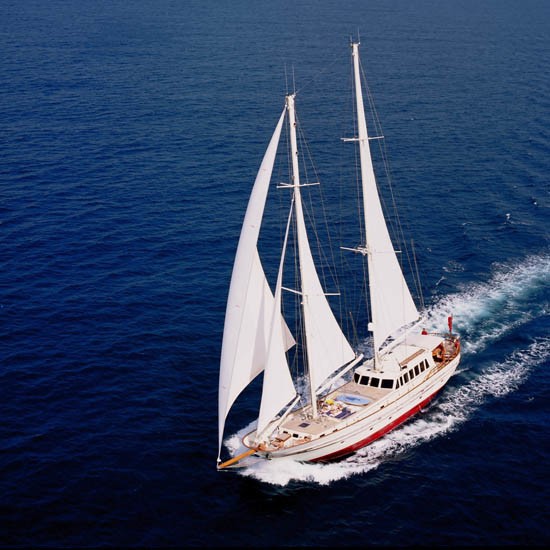The 33m Yacht TIGERLILY OF CORNWALL