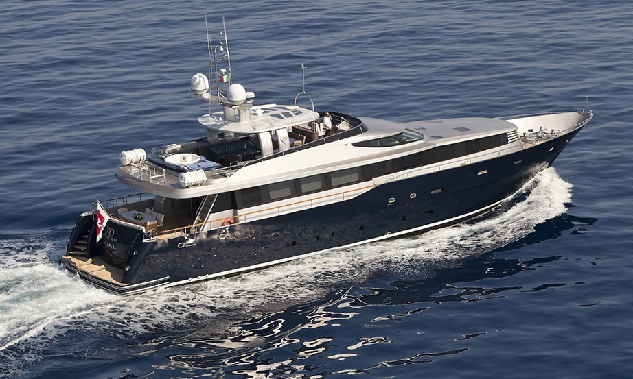 The 33m Yacht XO OF THE SEAS