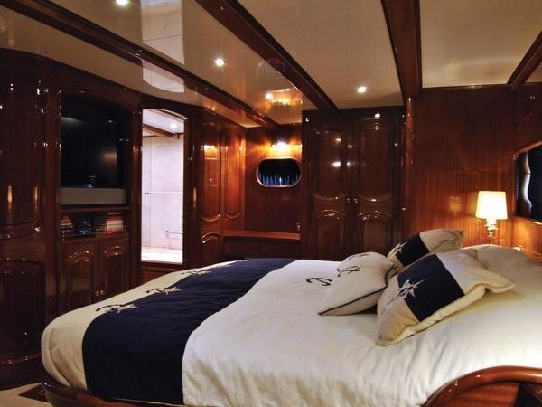 The 34m Yacht BLUE EYES