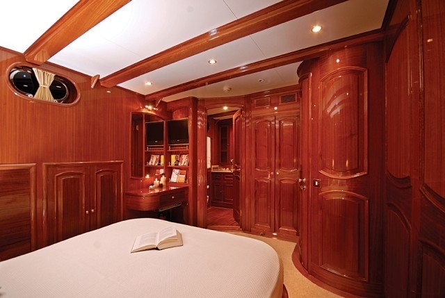 The 34m Yacht BLUE EYES