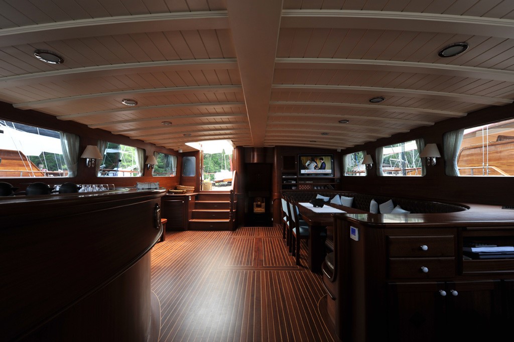 The 34m Yacht PRINCESS KARIA II