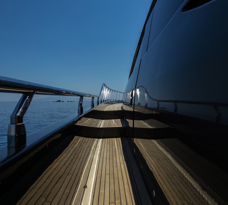 The 34m Yacht SAINT