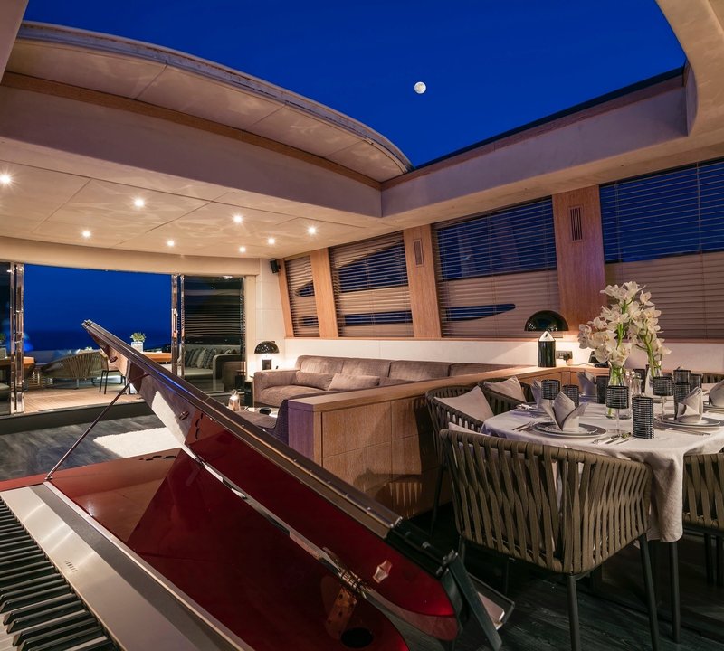 The 34m Yacht SAINT