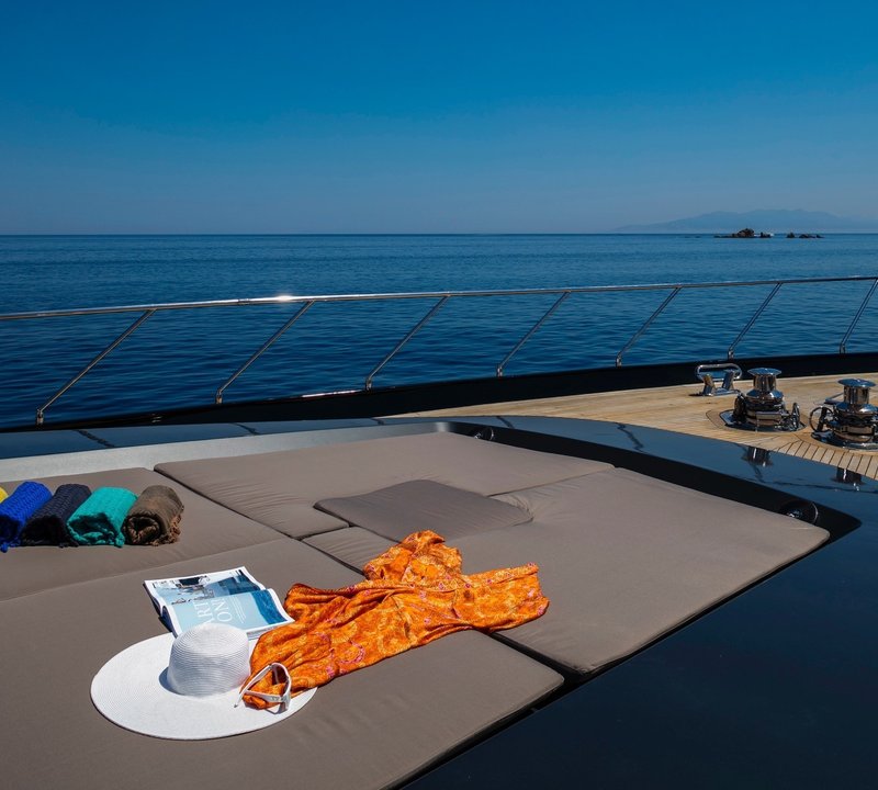 The 34m Yacht SAINT
