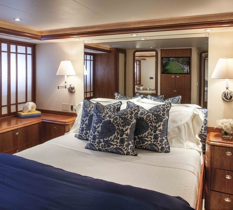 The 34m Yacht SHARON LEE