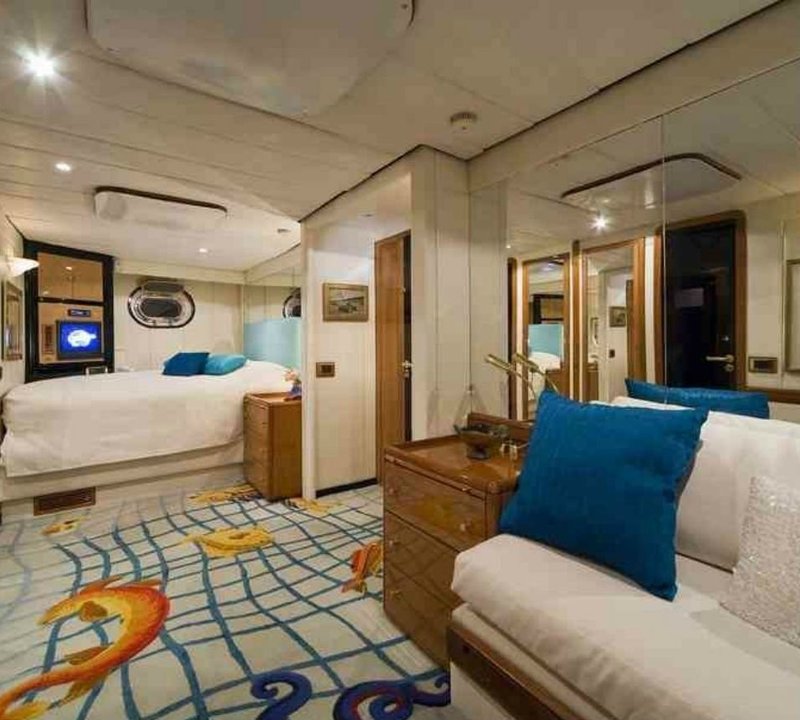 The 34m Yacht TAKAPUNA