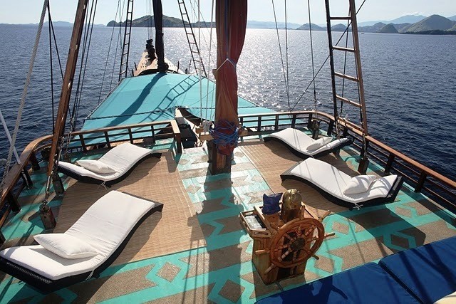 The 34m Yacht TIGER BLUE