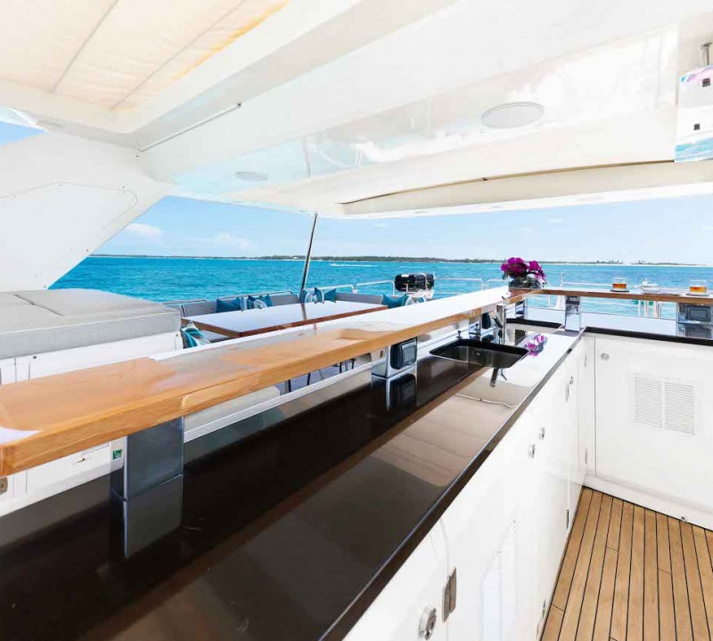Flybridge Bar