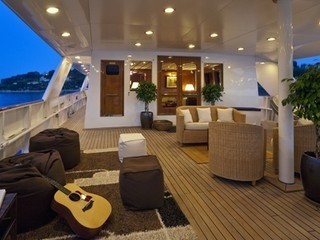 External Sitting Aboard Yacht 5 FISHES
