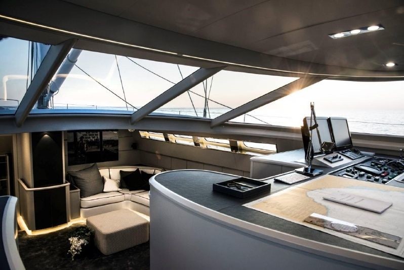 The 35m Yacht CAROLINE 1