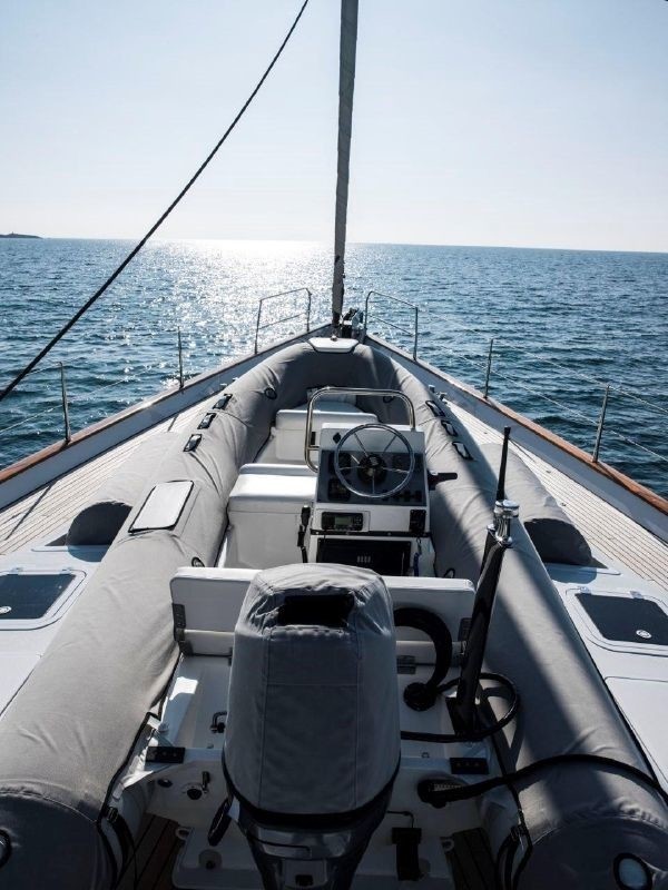 The 35m Yacht CAROLINE 1