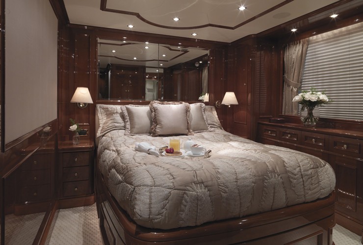 The 35m Yacht ENCHANTRESS