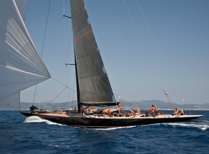 The 35m Yacht FIREFLY