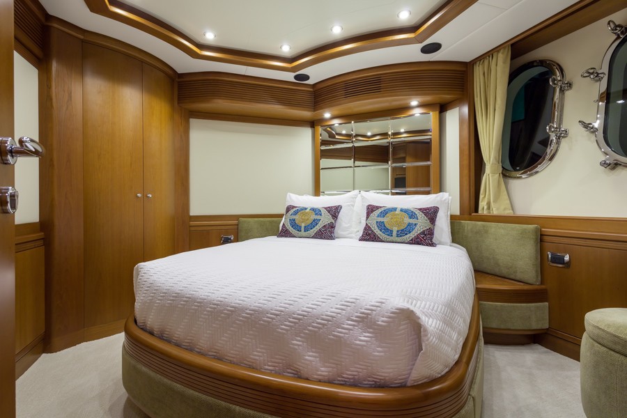 The 35m Yacht HAPPY HOUR