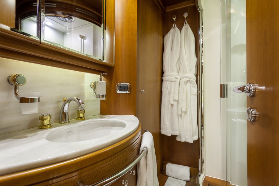 The 35m Yacht HAPPY HOUR