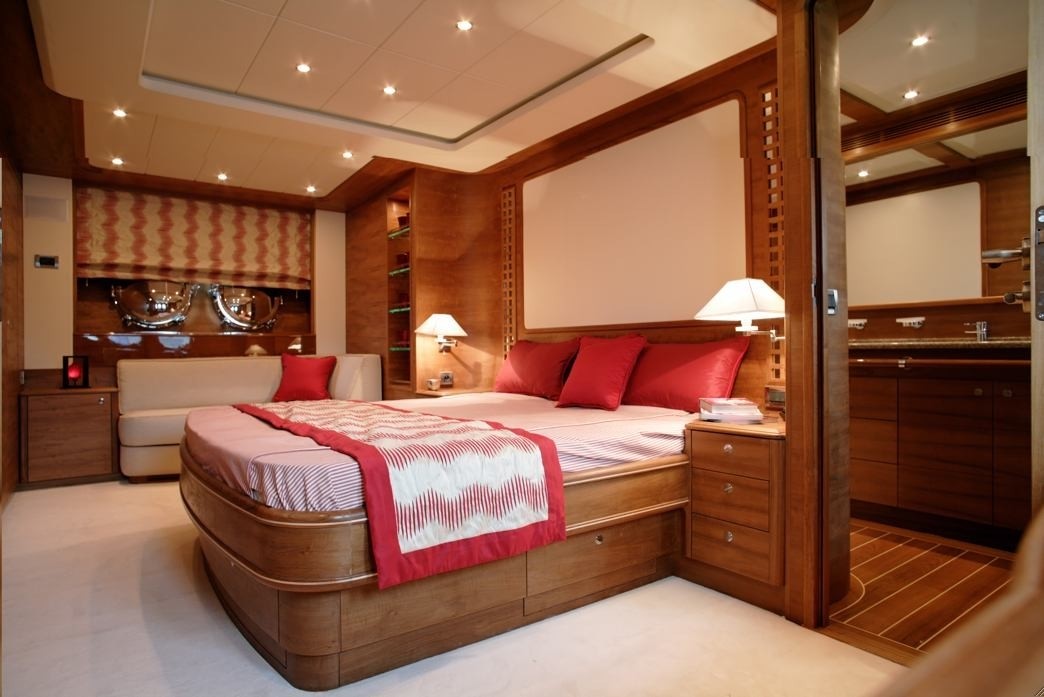 The 35m Yacht LADY EMMA