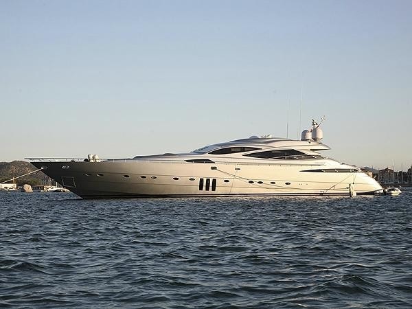The 35m Yacht MISTRAL 55