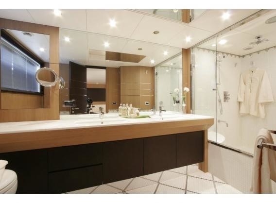 The 35m Yacht MISTRAL 55