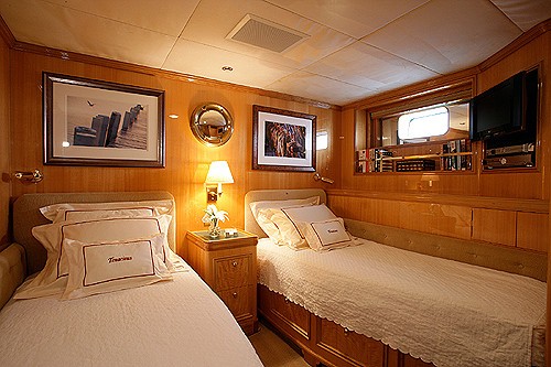 The 35m Yacht TENACIOUS