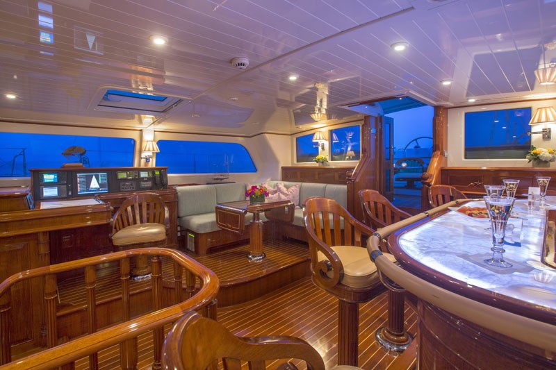 The 35m Yacht WHISPER
