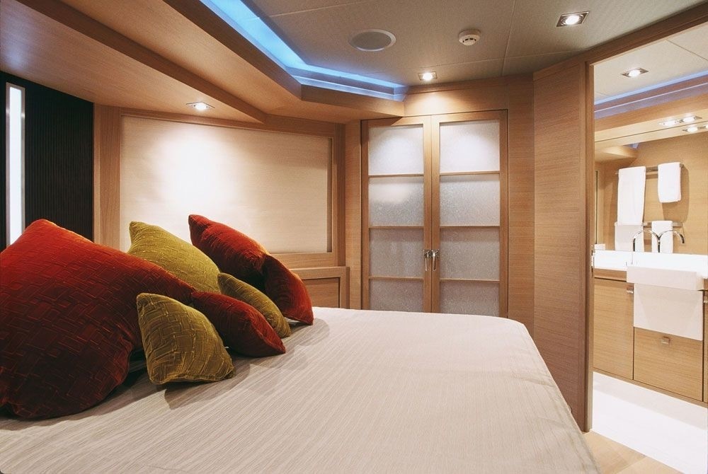 Guest's Cabin On Yacht ESCAPE II