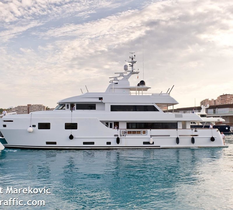 motor yacht TOMMY BELLE