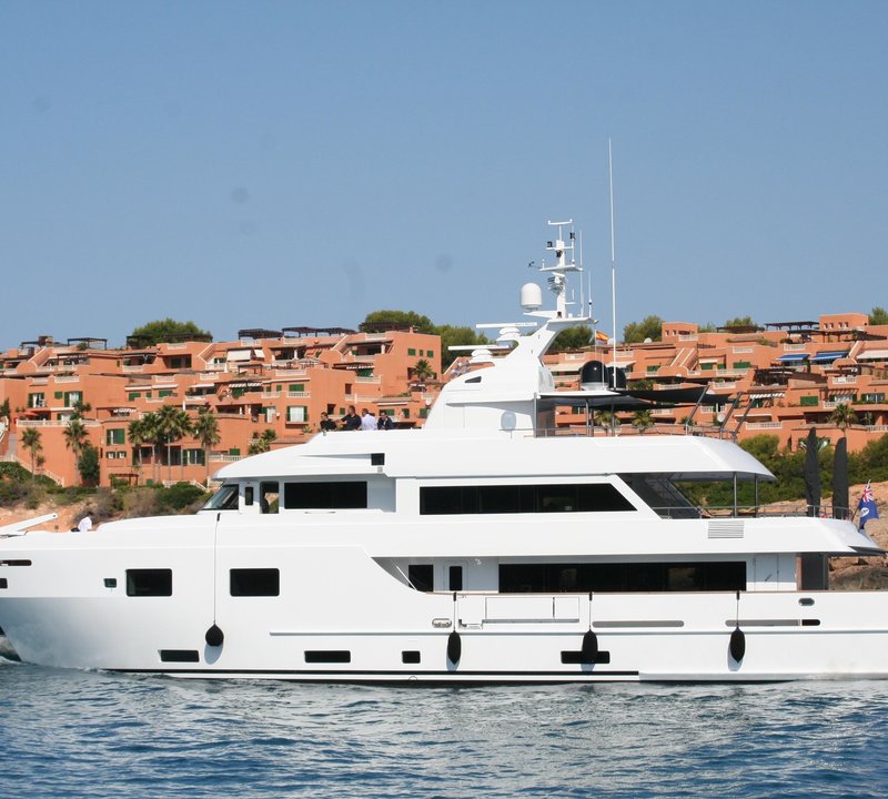 motor yacht TOMMY BELLE