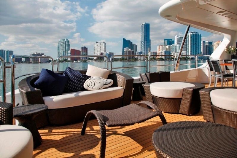 The 36m Yacht +LEJOS