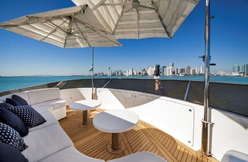 The 36m Yacht +LEJOS