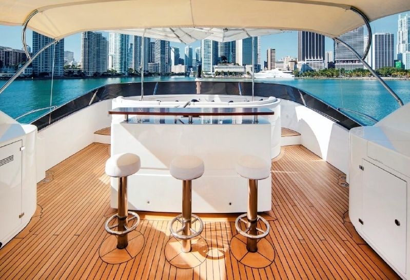 The 36m Yacht +LEJOS