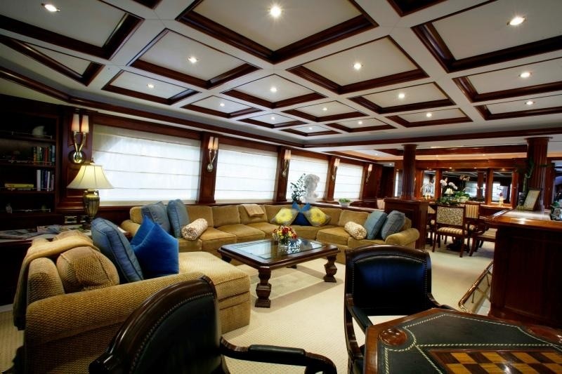 Premier Saloon On Board Yacht OCEAN CLUB