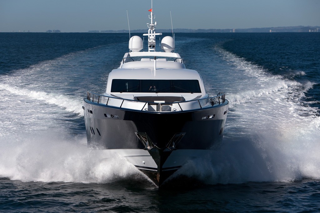 Ship's Bow: Yacht QUANTUM's Cruising Image