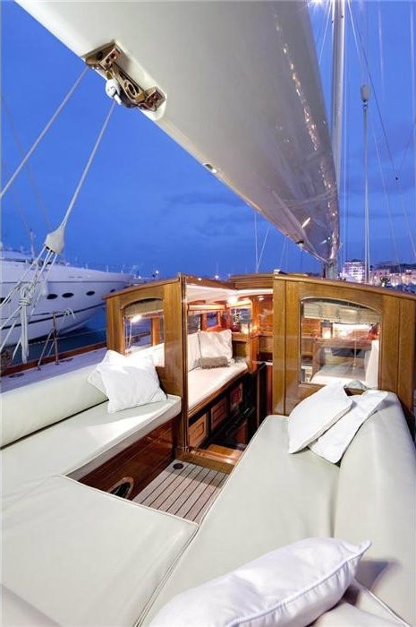 The 36m Yacht SHAMROCK V