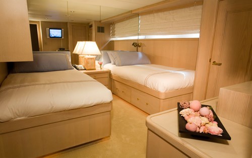 Twin Bed Cabin On Yacht SILENT WORLD II