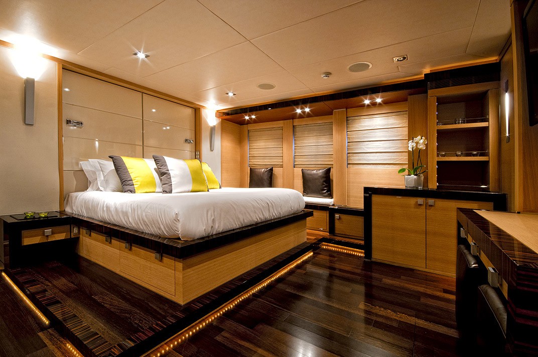 Main Master Cabin Aboard Yacht VANQUISH
