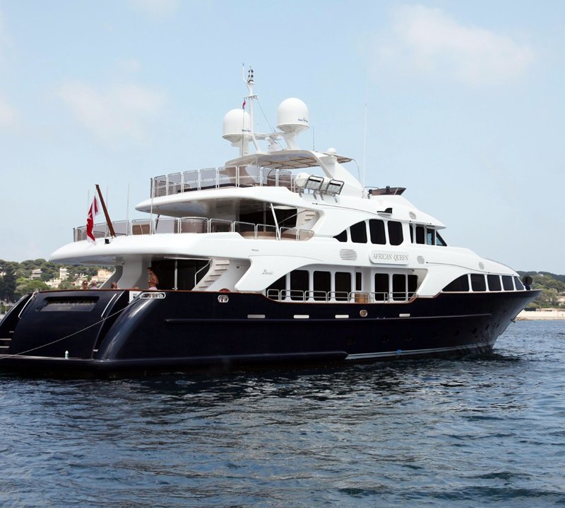 Aft Aspect Aboard Yacht AFRICAN QUEEN