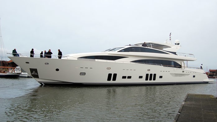 Profile Aspect Aboard Yacht ARION