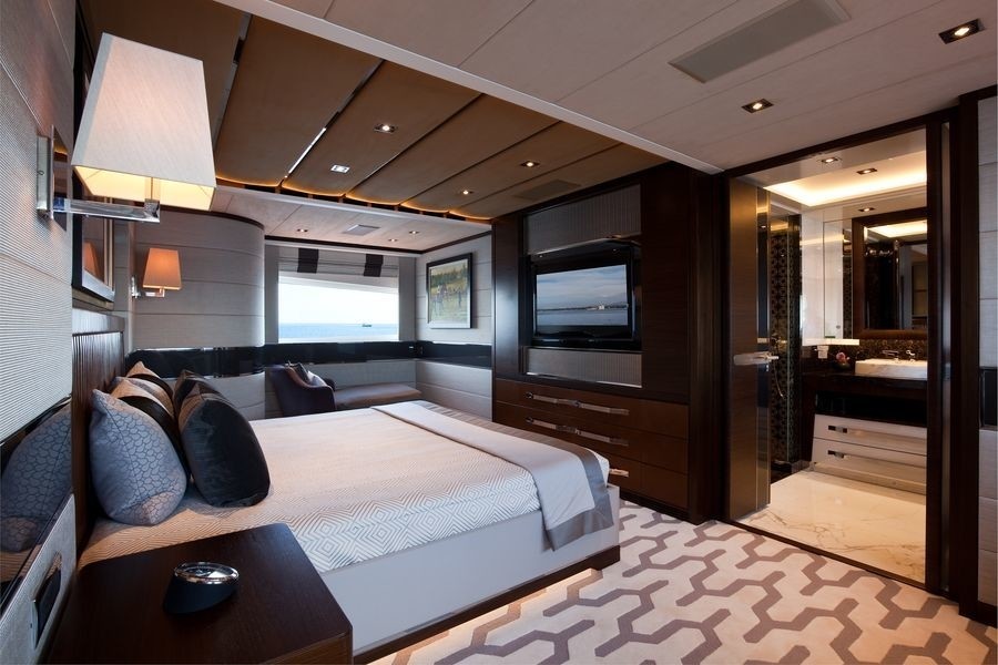 Profile: Yacht AURELIA's Main Master Cabin Photograph