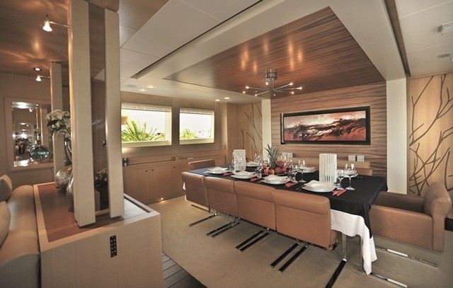 Dining Zone On Yacht ESPRESSO