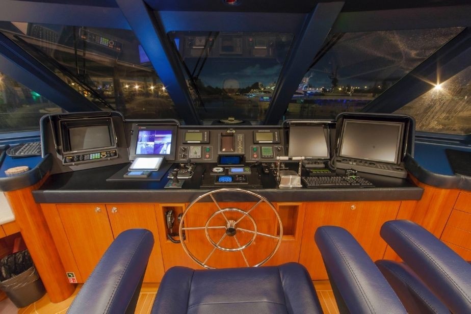 The 37m Yacht LOOSE ENDS