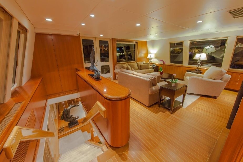 The 37m Yacht LOOSE ENDS