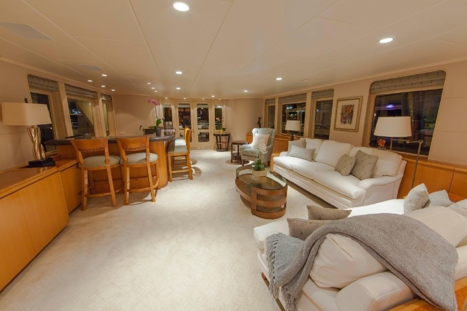 The 37m Yacht LOOSE ENDS
