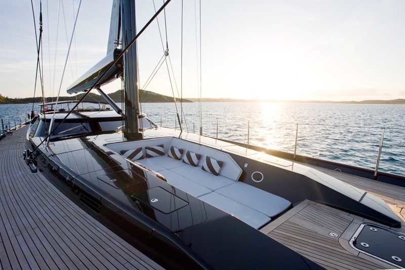 The 37m Yacht MOONBIRD