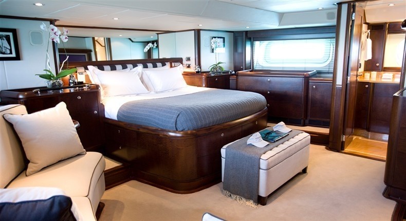 The 37m Yacht MOONBIRD