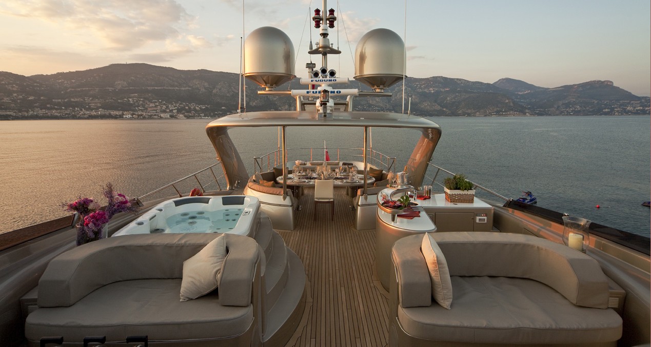 The 37m Yacht SOIREE