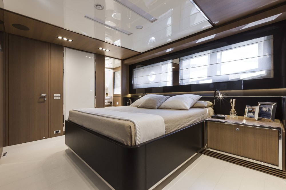 The 37m Yacht SOL