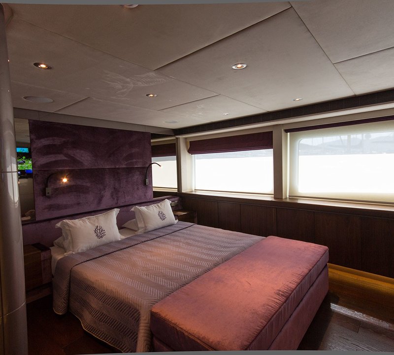The 38m Yacht ALUMERCIA